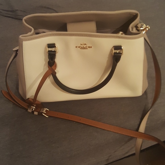 Coach Handbags - Coach shoulder handbag